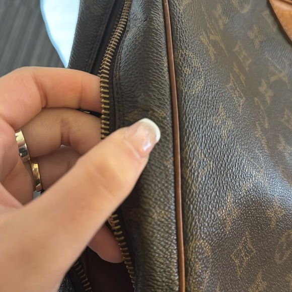 AUTHENTIC vintage Louis Vuitton travel bag/handheld bag - Picture 11 of 13